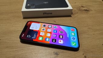 Apple iPhone 13 128GB, příslušenství, 7400Kč - 2