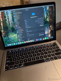 MacBook Pro 13" 2017 Touchbar i5 16GB ram 256gb ssd - 2