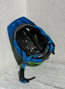 Dětská cyklistická helma UVEX vel. 52-57 - 2