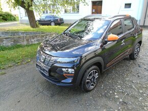 Dacia Spring, Electric 33 kW ,12300km,r.v.8.2022,navig.Top - 2