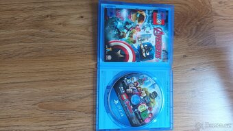 LEGO AVENGERS PS4 - 2