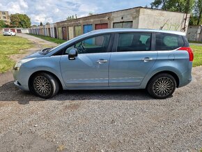 Peugeot 5008 1.6 115kw benzin manuál panorama - 2