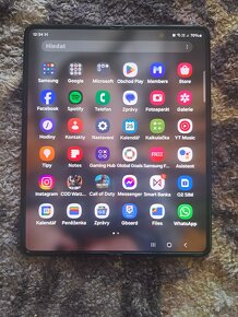 Samsung Galaxy Z Fold3 5G - 2