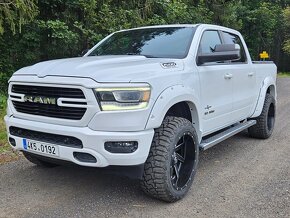 Dodge Ram CREW CAB 5.7 HEMI 4X4 - 2