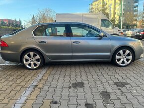 Škoda Superb - 2