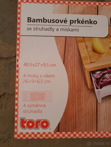 Bambusové prkénko se struhadly a miskami - 2