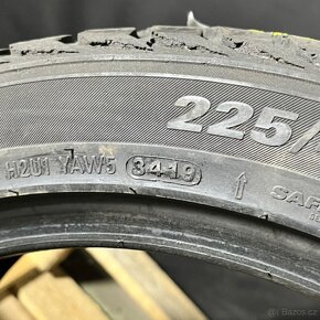 Zimní pneu 225/45 R17 91H Kumho 6mm - 2