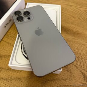 iPhone 15 Pro Max 256GB natural titan, jako nový - 2