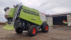 CLAAS Lexion 670 + V770 - 2