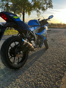 Suzuki gsxr 125 - 2