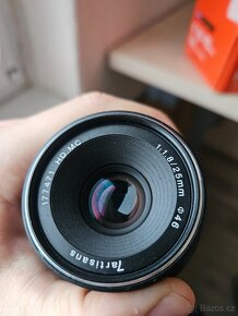 Objektiv 7 artisans 25mm f1.8 - 2