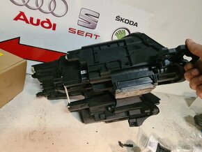 566 941 015 E Škoda Kodiaq komplet led světlomet - 2