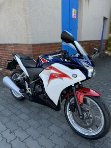 Honda CBR 250r - 2