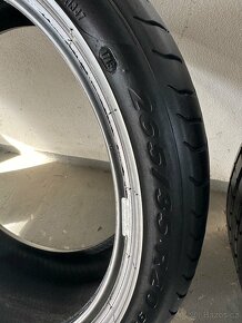 Letni pneu 265/35 R20 - 2