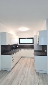 Pronájem nového bytu 2+kk s lodžií, sklep, parking - Plzeň - 2