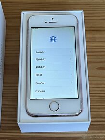 Apple iPhone SE 16 GB, 2016 - 2