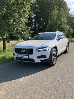 Volvo V90CC 2.0 D 145kW  2021 - 2