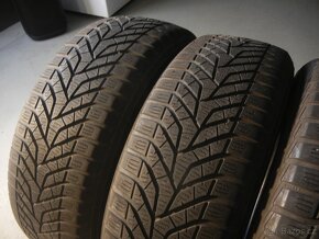 Zimní pneu Yokohama 215/60R16 - 2