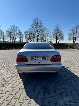 Mercedes Benz CLK W208 - 2