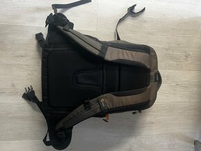 LOWEPRO Fastpack 250 AW III - fotobatoh šedý - 2