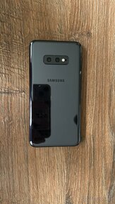 Samsung galaxy s10e - 2