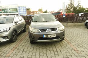 Mitsubishi Outlander - 2