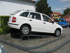 Fabia Combi 1,4 16V-59 kW, 48.000,-Kč - 2