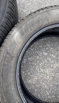 Pneu 225/55R18 dva kusy zimní - 2