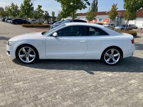 Audi A5 2.0TSFI 155kw 1.maj v čr s-line alu kola 19" - 2