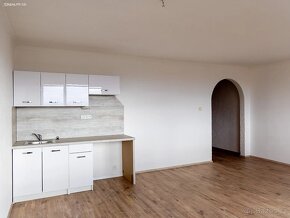 Prodej bytu 1+kk 40 m² Družstevní, Krupka - 2