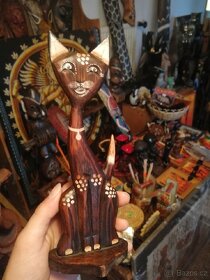 Dřevěná kočka Indonésie - 2