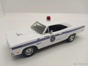 Matchbox 1:43 Plymouth POLICE - 2