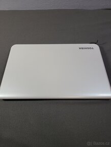 Dvojice notebooků – HP a Toshiba s kompletním balením - 2