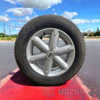 r18" Nissan 5x114.3 7,5x18 et 40 pneu 225/65 - 2