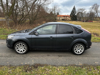 Ford Focus 1.6i 74kW, RV 2010, Alu, Klima, AUTOMAT, Anglie - 2