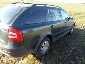 Škoda Octavia Scout - 2