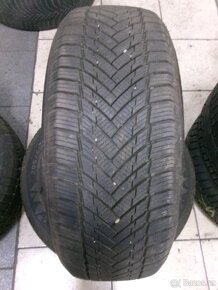 205/60 R15 TRACMAX (7,5mm) č.15245 - 2