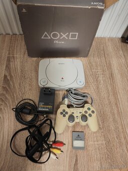 Playstation One - 2