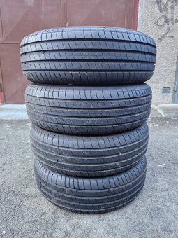 4x Zanovni letni pneu 185/65/15...88H...MICHELIN - 2