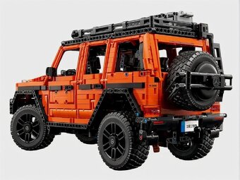 LEGO Technic Mercedes-Benz G 500 PROFESSIONAL Line 42177 - 2