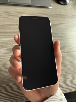 bílý iphone 12 128 GB + příslušenství - 2