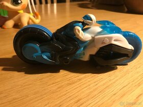 Max Steel motorka - 2