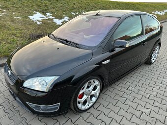 FORD FOCUS 2.5 ST black edition - 2