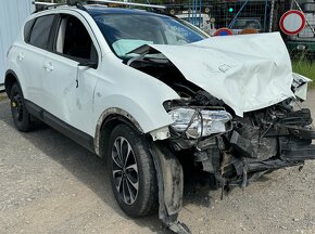 Náhradní díly z Nissan Qashqai J10 - 2