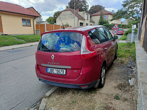 Renault Megane Scenic - 2