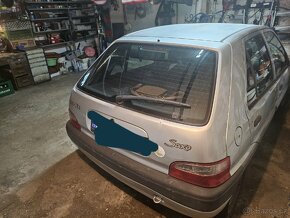 Citroen Saxo - 2