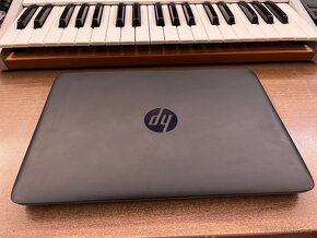 HP elitebook 820 G2 - i5, SSD 240gb, 8gb ram - 2