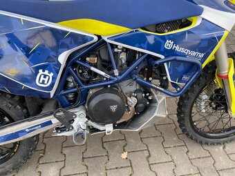 Husqvarna 701 Enduro 2022 Rally stavba - 2