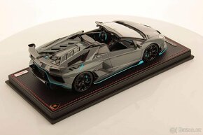 LAMBORGHINI AVENTADOR SVJ | MR Collection 1/18 - 2