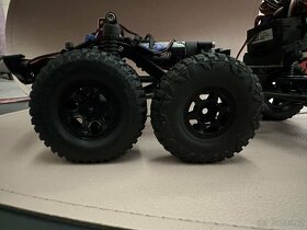 RC kola - BEADLOCK disky a pneu se závažím 1:18 - TRX4M - 2